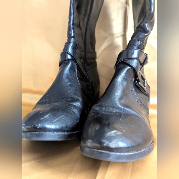 Unisa Women's boots|Size 9 - Picture 3 of 8